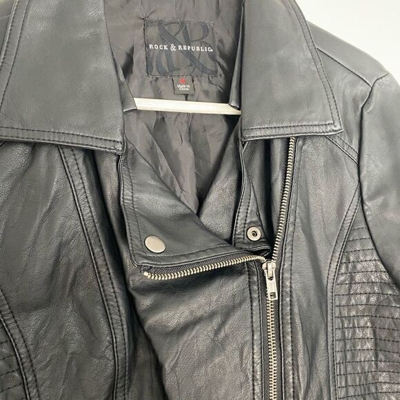 ROCK & REPUBLIC | Black Faux Leather Moto Jacket Size Medium - Picture 3 of 8